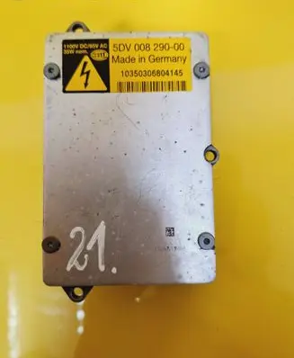 Audi A8 S8 D3 4E Voltage converter/converter module 5DV008290-00