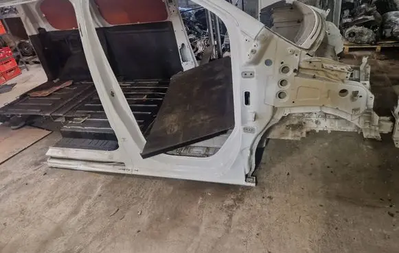 Toyota Proace Side car body part 