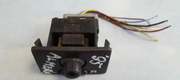 Nissan Almera Wing mirror switch