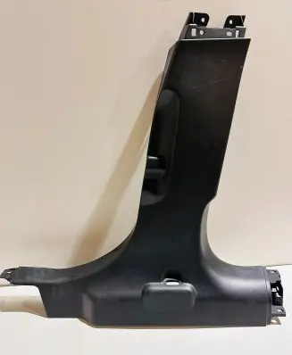 Maserati Ghibli (B) pillar trim (bottom) 06700729220