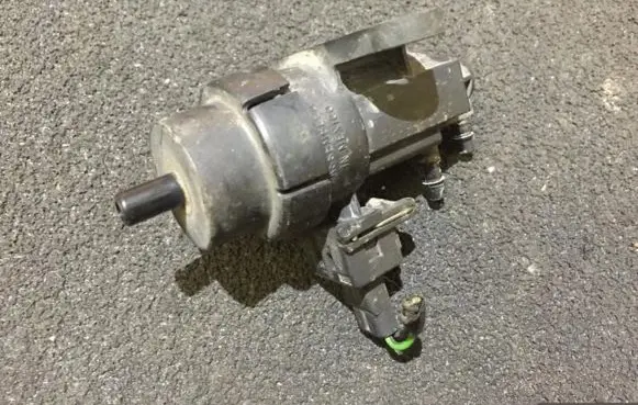 Ford Focus Turbo solenoid valve 98ab9e882aa