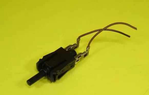 Mercedes-Benz C W203 Brake pedal sensor switch 0015458714