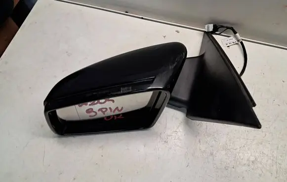 Mercedes-Benz C AMG W204 Front door electric wing mirror A2048103516