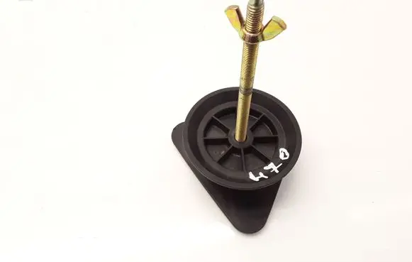 Jaguar XJ X350 Spare wheel bolt 2W93F47240AP 2W93F47240