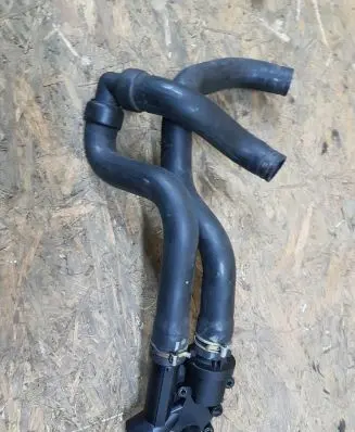 Citroen C5 Engine coolant pipe/hose 9657182080