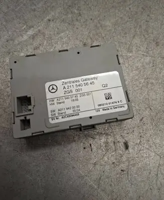 Mercedes-Benz E W211 Gateway control module A2114420000 A2115405745