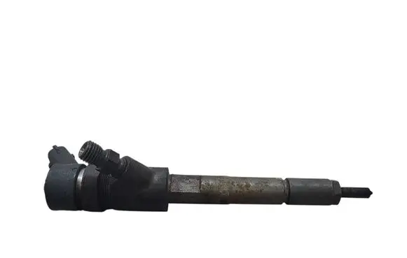 Toyota Auris 150 Fuel injector 2367033040 044510221