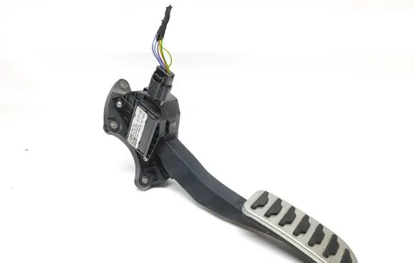 Jaguar E-Pace Accelerator throttle pedal GK7M9F836AB H1927100842 H1923005203