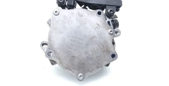 Audi A5 8T 8F Vacuum pump 06K145100B