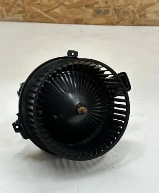 Porsche Cayenne (9Y0 9Y3) Heater fan/blower C33153110 190909 2209
