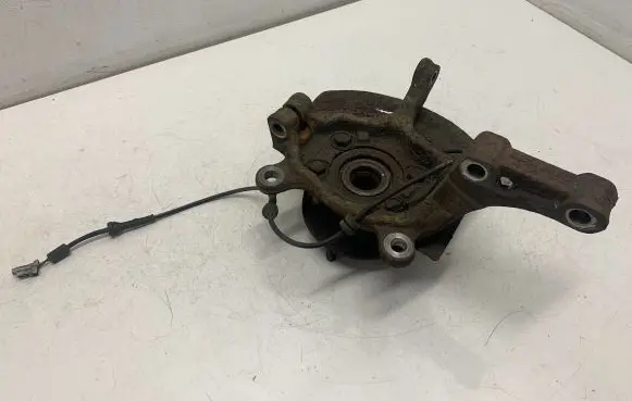 Nissan Qashqai Front wheel hub spindle knuckle 40015JD040