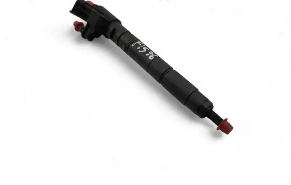 Volvo XC60 Fuel injector 31303238