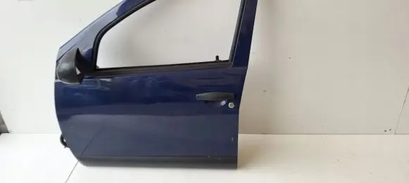 Dacia Sandero Front door