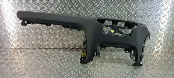 KIA Sorento Dashboard center trim panel 