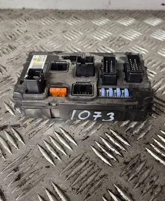 Peugeot 407 Comfort/convenience module s120017001h