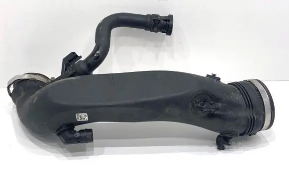 Peugeot 3008 II Air intake hose/pipe 9834735780