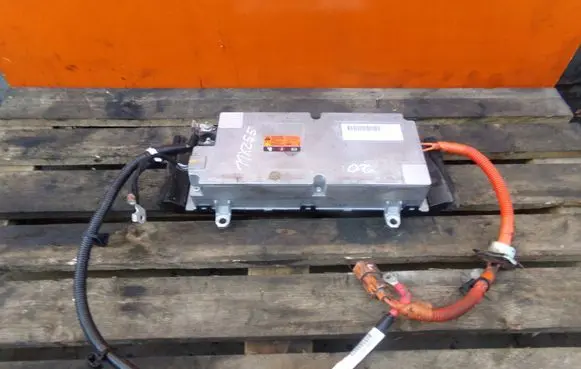 Opel Ampera Battery charger (optional) 691702856 INWERTER