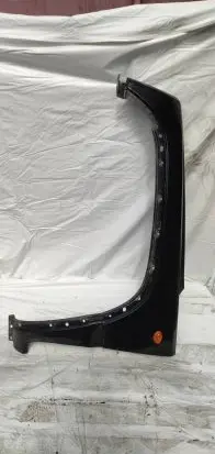 Jeep Cherokee III KJ Fender
