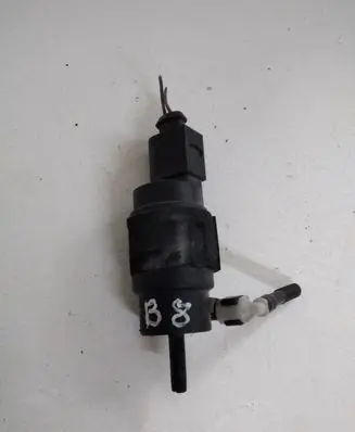 Audi A4 S4 B8 8K Windscreen/windshield washer pump 38847