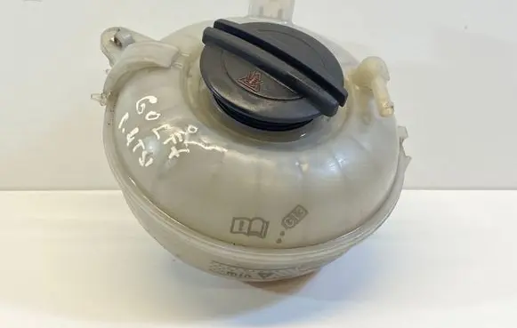 Volkswagen Golf VII Coolant expansion tank/reservoir 5Q0121407F 3C0121321