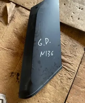 (D)pillar trim (top)