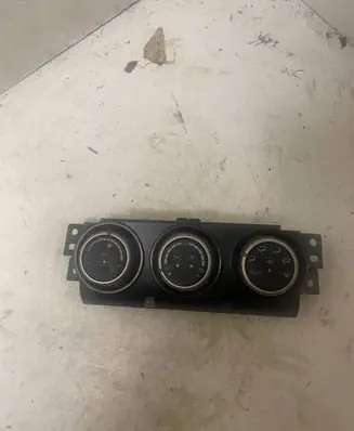 Nissan X-Trail T31 Climate control unit 27500JB74A 02000A7504000