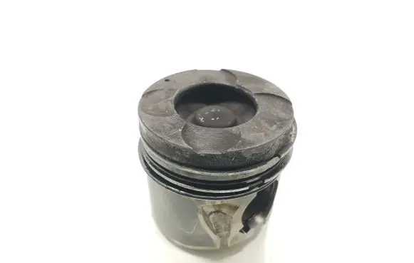 Opel Astra J Piston 