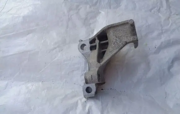 Renault Megane IV Gearbox mounting bracket 113320979R