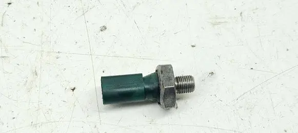Volkswagen Transporter - Caravelle T5 Oil pressure sensor 036919081C