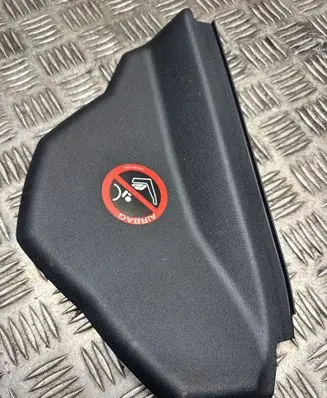 Mercedes-Benz E A207 Dashboard side end trim A2076800389