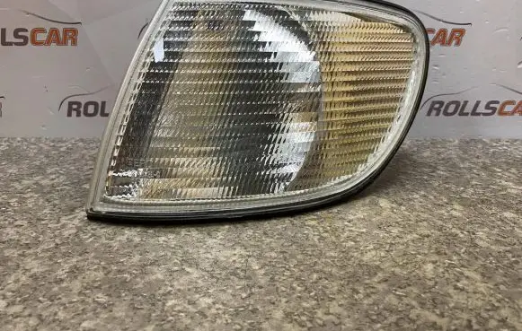 Front indicator light