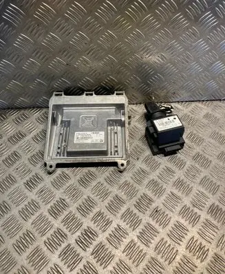 Mercedes-Benz A W169 Engine ECU kit and lock set 1695451908 0024463040