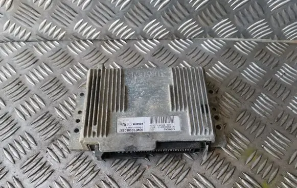 Renault Megane I Engine control unit/module 7700860337 7700105981 S115300211B