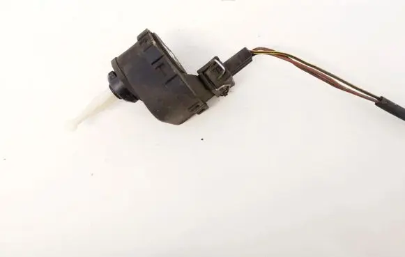 Audi A4 S4 B5 8D Headlight level adjustment motor 0307852315 4d0941295