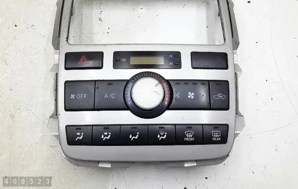 Toyota Avensis Verso Climate control unit