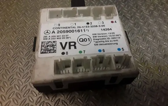 Mercedes-Benz C W205 Door control unit/module 2059001611 A2059001611