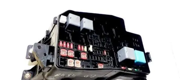 Toyota RAV 4 (XA30) Fuse box set 8266242190 82662-42190