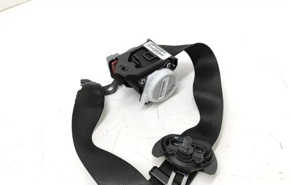BMW X3 F25 Front seatbelt S2725843207 16B2181P0617