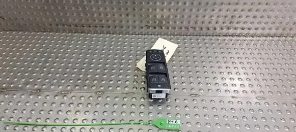Mercedes-Benz A W176 Electric window control switch A1669054400