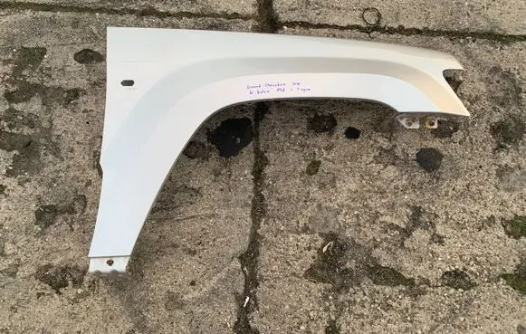 Jeep Grand Cherokee (WK) Fender