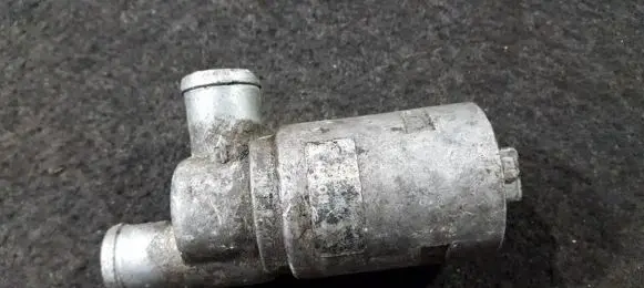 Volvo S70 V70 V70 XC Idle control valve (regulator) 