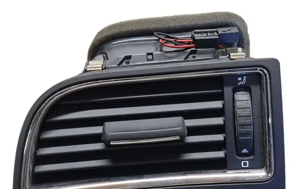 Skoda Superb B6 (3T) Dashboard side air vent grill/cover trim 3T0819701 1461148