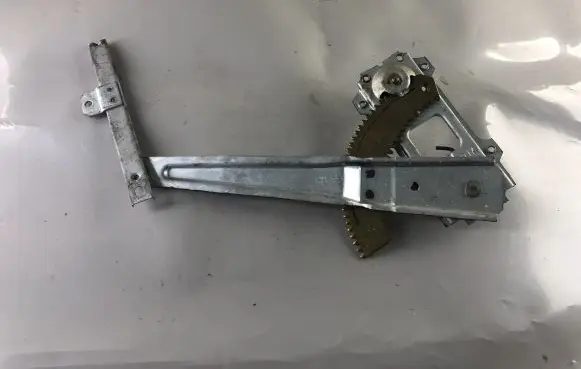 Mitsubishi Pajero Pinin Rear door manual window regulator 