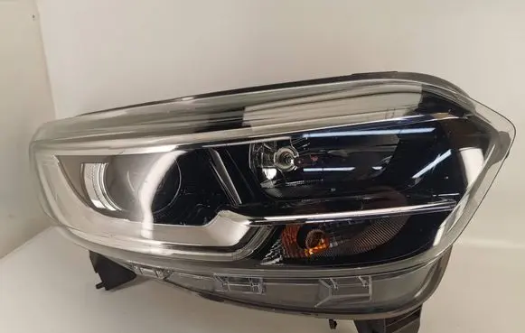 Renault Kadjar Headlight/headlamp 260101096R 01177006 0117700600113773