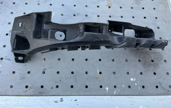 Renault Scenic II - Grand scenic II Headlight/headlamp mounting bracket 8200479716