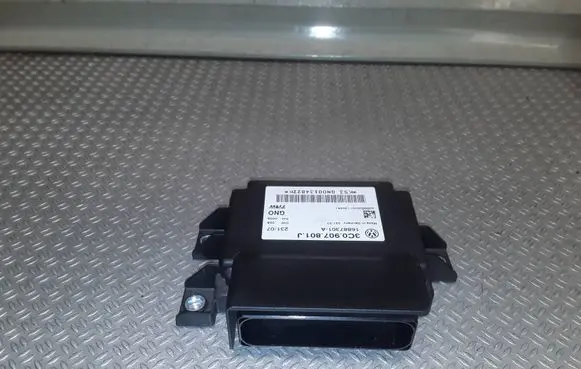 Volkswagen PASSAT B6 Hand brake control module 3C0907801J