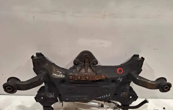 Fiat Freemont Front subframe