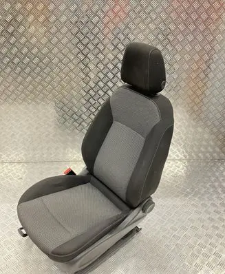 Opel Insignia B Front driver seat DG15323