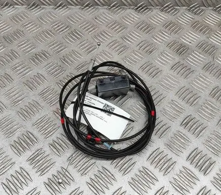 Engine bonnet/hood lock release cable