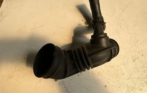 Opel Vectra B Air intake hose/pipe 0094083